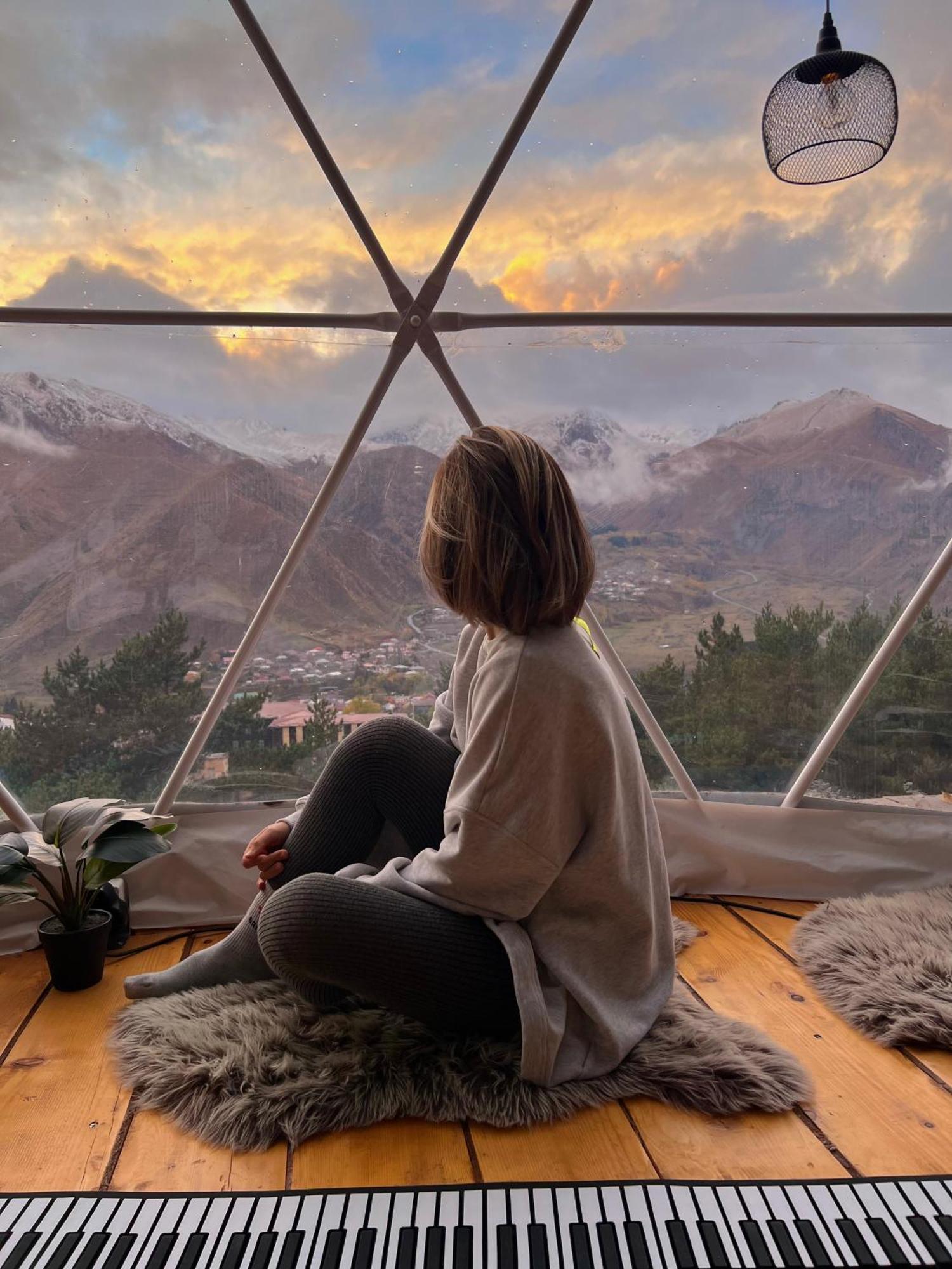 Hotel Elia Glamping Kazbegi Exterior foto